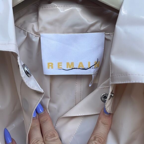 SSENSE Remain birger Christensen hana storm flap raincoat nwot - Picture 15 of 16